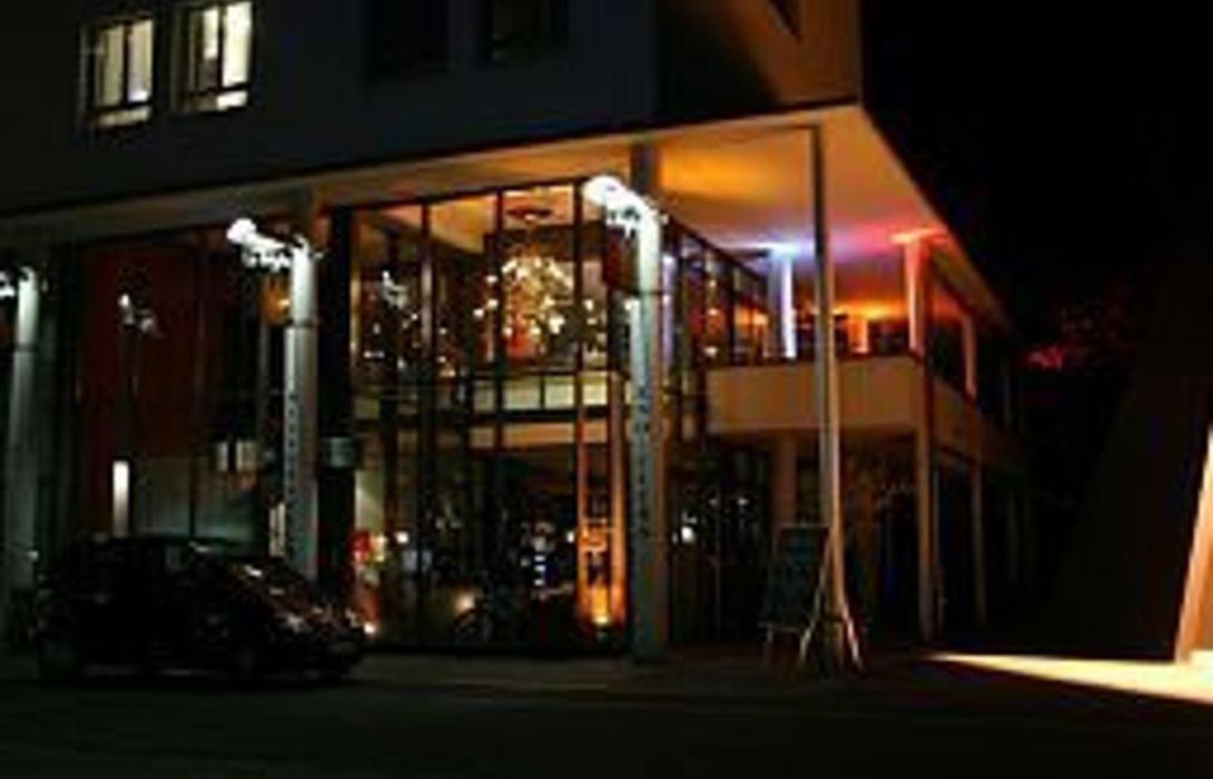 Hotel Mariotto Am Burghof Леррах Екстер'єр фото